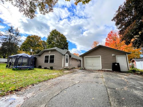 516 Division St, Big Rapids MI  49307-1916 exterior