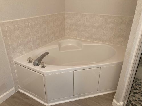 1756 Dove Tail Dr, Fort Pierce FL 34982-8000 exterior