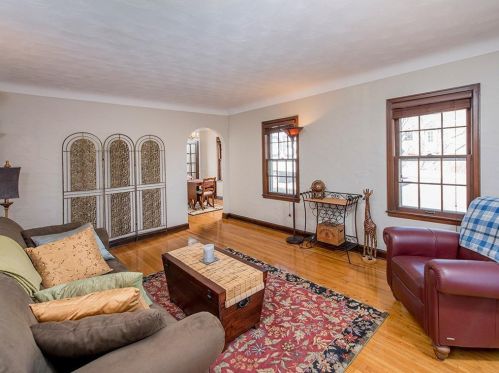 1396 Hartford Ave, Saint Paul MN 55116-1649 exterior