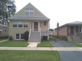 6212 Nashville Ave, Chicago, IL 60638-4112