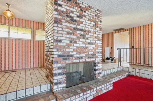 2507 Golf Rd, Turlock CA 95380-9748 exterior