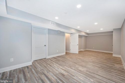 10402 Great Arbor Dr, Rockville MD  20854-4215 exterior