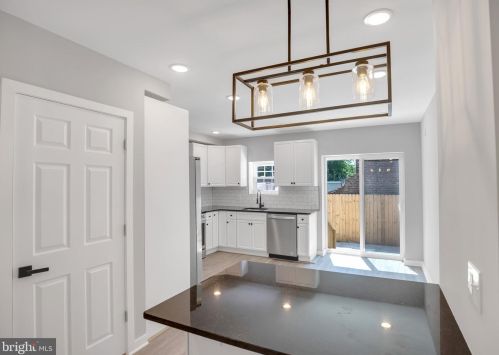 5809 Ditman St, Philadelphia PA 19135-4043 exterior