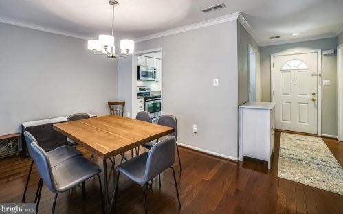 7707 Heatherton Ln, Rockville MD  20854-3212 exterior