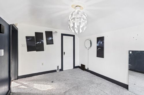 1968 83, Milwaukee WI 53213-2128 exterior