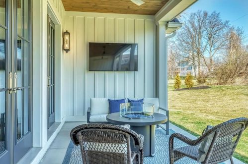 100 Ladue Meadows Ln, Saint Louis MO 63141-7503 exterior