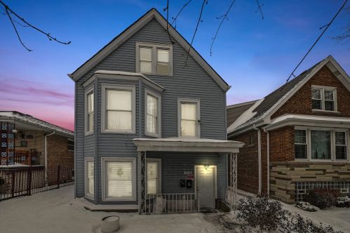 5346 Washtenaw Ave, Chicago IL  60625-3415 exterior