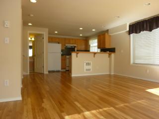 8538 Midvale Ave, Seattle WA  98103-4032 exterior