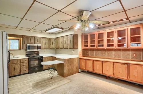 8 Ridge Ave, Pittsburgh PA 15221-4112 exterior