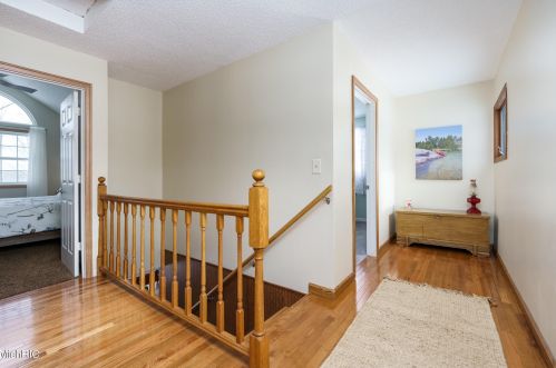 45551 Peninsula Dr, Grand Junction MI 49056-9462 exterior