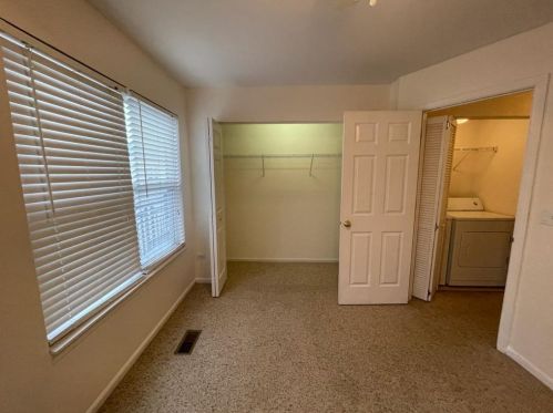 4859 Pulaski Rd, Chicago IL 60629-4121 exterior