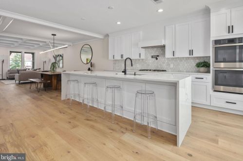 407 Decatur St, Washington DC  20011-4744 exterior