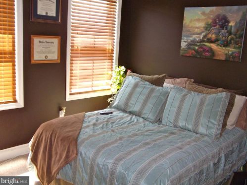 406 Leverington Ave, Philadelphia PA  19128-3308 exterior