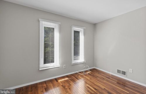 1921 Dundee Rd, Rockville MD exterior