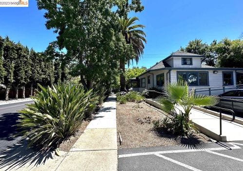 1987 Bonifacio St, Concord CA 94520-2158 exterior