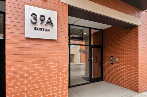 39 A St, Boston MA 02136-2601 exterior