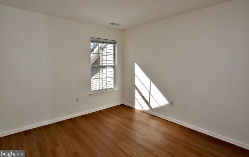 706 Wendover Ct, Dover NJ 07869-1641 exterior