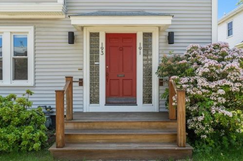 191 Medway St, Providence RI  02906-5201 exterior