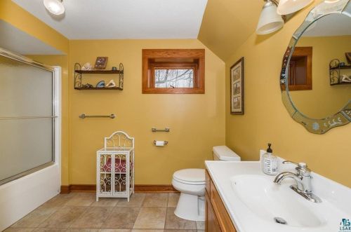 4808 Oak Rdg Dr, Duluth MN 55811-1729 exterior