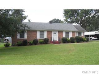 69 Green Acres Cir, Concord, NC 28025-7110