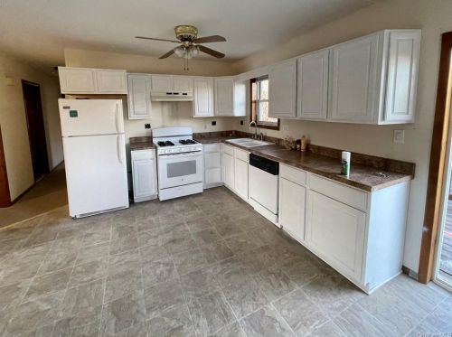 352 Hill Ave, Montgomery NY  12549-2032 exterior