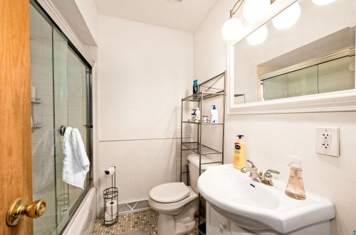 233 Austin St, Duluth MN 55803-1760 exterior