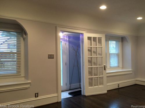 115 Lincoln St, Bham MI  48009-1760 exterior