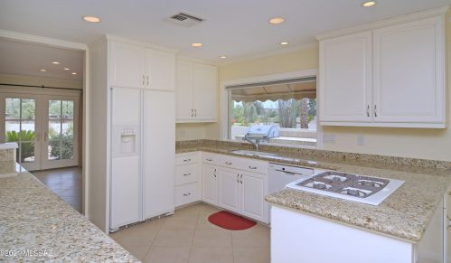 7982 Casas Cameo, Tucson, AZ 85742-9781