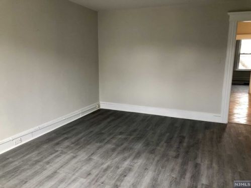 24 Maple St, Outwater NJ 07026-2908 exterior