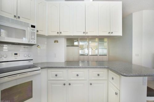 3167 Andorra Ct, Naples FL 34109-1388 exterior