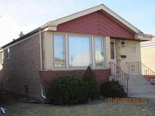 5422 Mcvicker Ave, Chicago IL  60638-2636 exterior