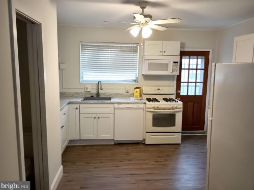 2011 Darien St, Philadelphia PA  19122-0013 exterior