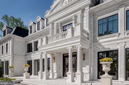 6431 Georgetown Pike, Mc Lean VA 22101-2212 exterior