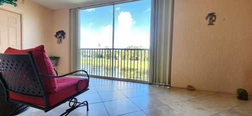 2183 Wild Mdw Cir, Fort Pierce FL 34952-8143 exterior