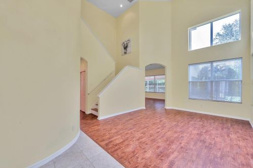 10246 Evergreen Hill Dr, Tampa FL 33647-2944 exterior