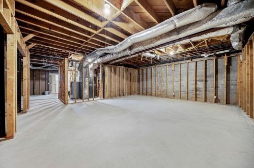 3740 High Pt Ln, Atlanta GA 30331-7906 exterior