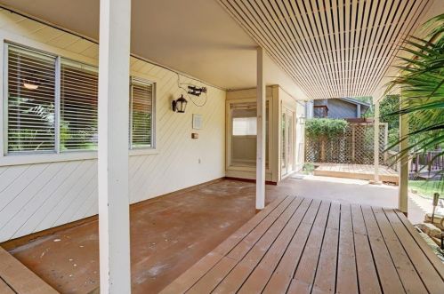 130 April Wind Ct, Montgomery TX  77356-5967 exterior