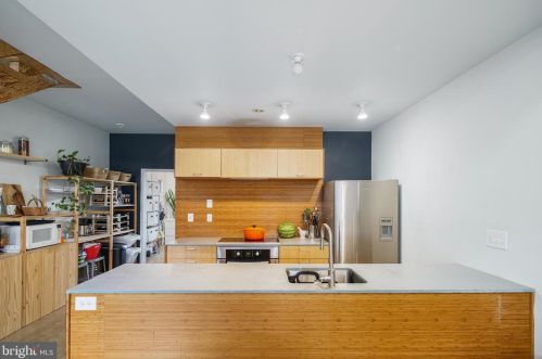 2318 Amber St, Philadelphia PA 19134-0038 exterior