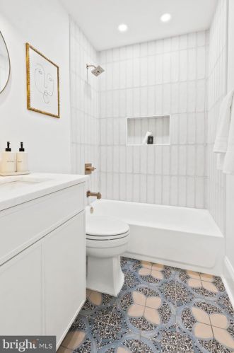 326 D St, Washington DC  20002-5722 exterior