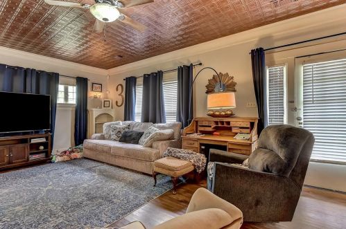 1222 Sears St, Denison TX 75021-2741 exterior