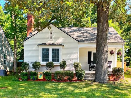 1901 Forrest Ave, Atlanta, GA 30344-2413