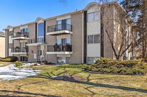 2759 Leonard St, Grand Rapids, MI 49504-3788