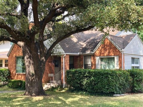 7706 Caillet St, Dallas TX  75209-4102 exterior