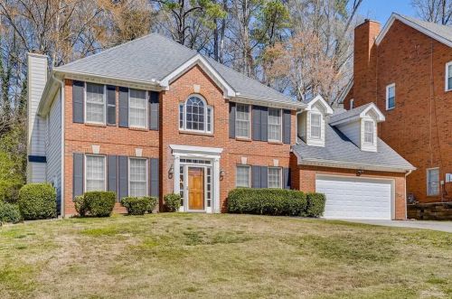 977 Old Greystone Dr, Lithonia, GA 30058-9012