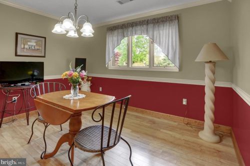 181 Primrose Ln, Hanover PA 17331-5211 exterior