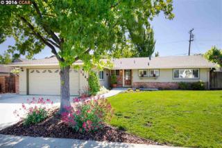 1542 American Beauty Dr, Concord, CA 94521-3122