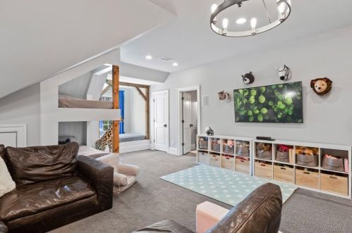 1624 Chevron Way, Atlanta GA 30350-4424 exterior