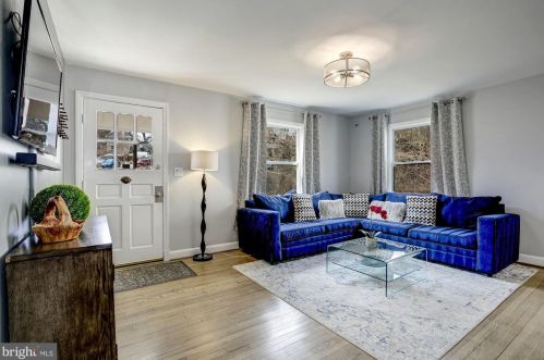 201 Leighton Ave, Silver Spring, MD 20901-4845