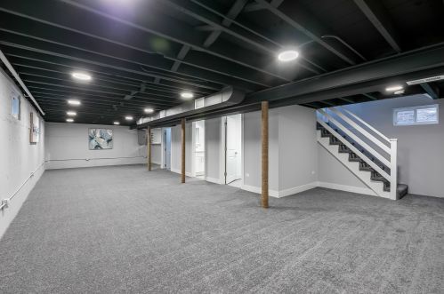 4824 Lawler Ave, Chicago IL 60638-5728 exterior