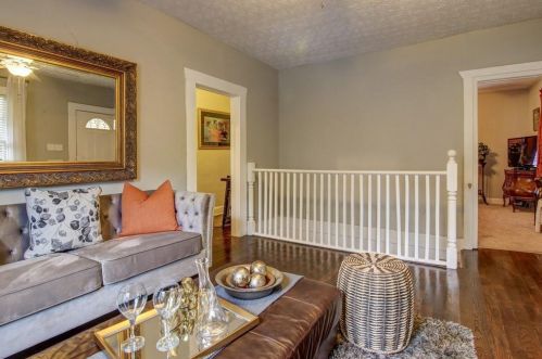 1837 Dorsey Ave, Atlanta GA 30344-6823 exterior